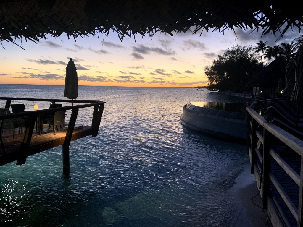 Coucher de soleil au Kia Ora à Rangiroa