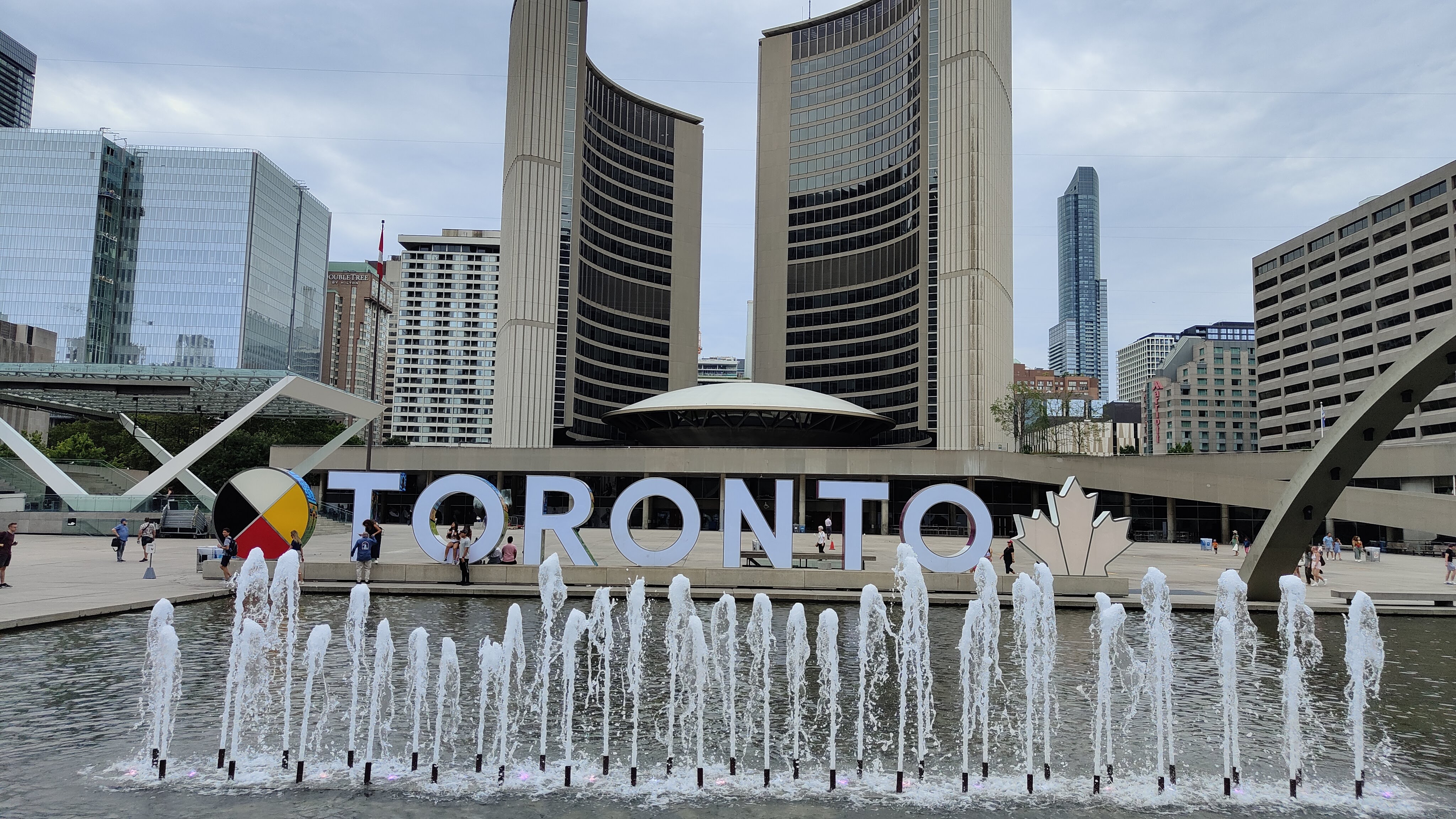 Toronto Nathan Phillips Square
