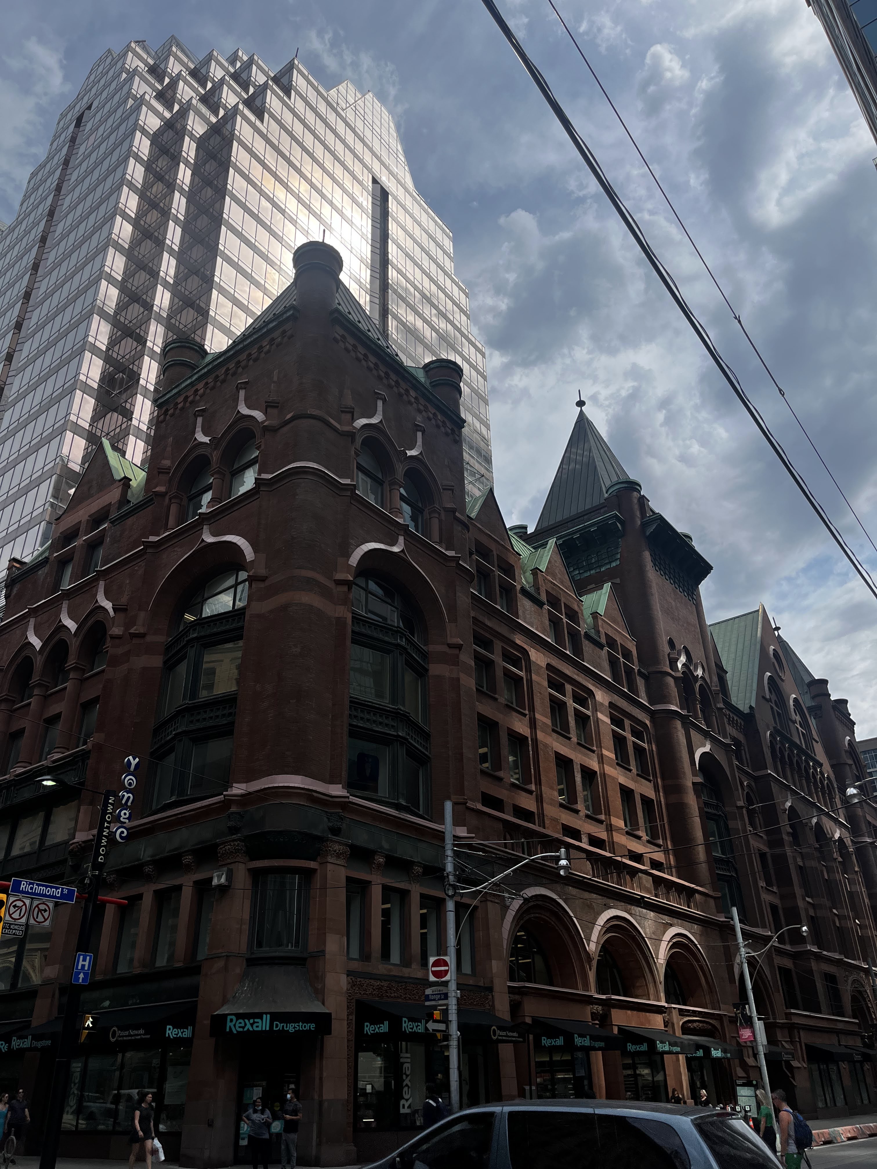 Rue Yonge