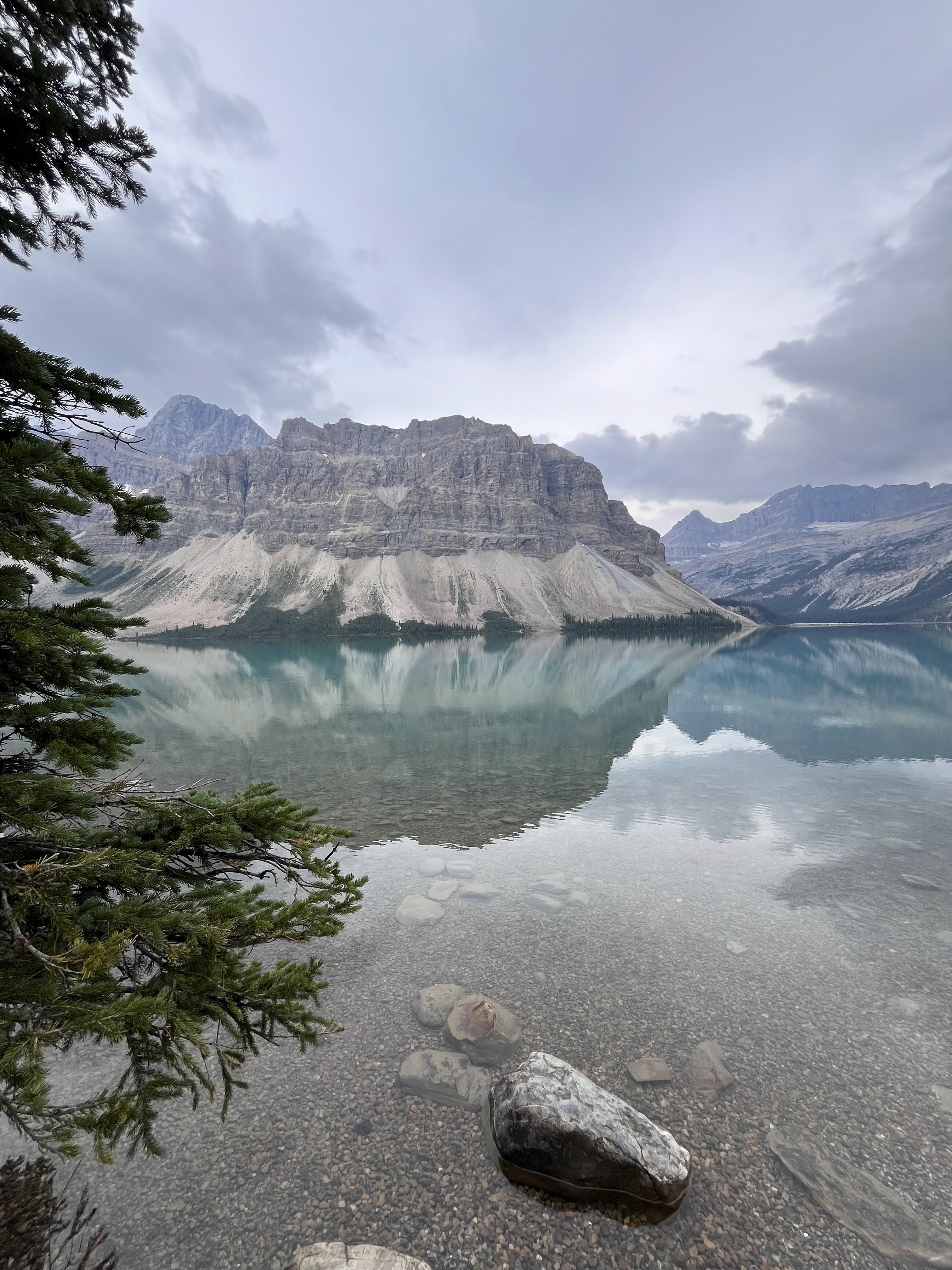 Bow Lake Viewpoint