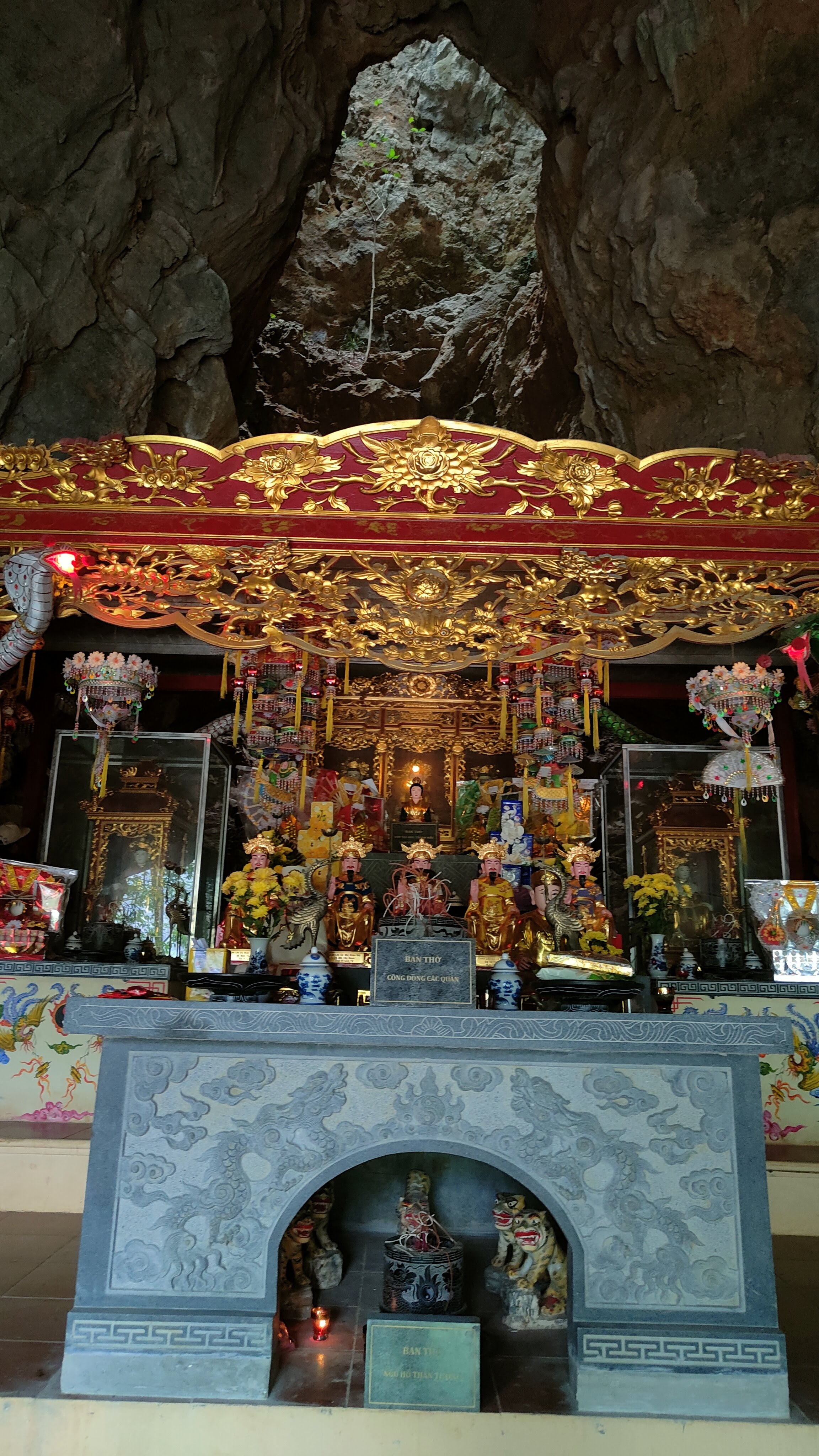 Grotte Thien Huong