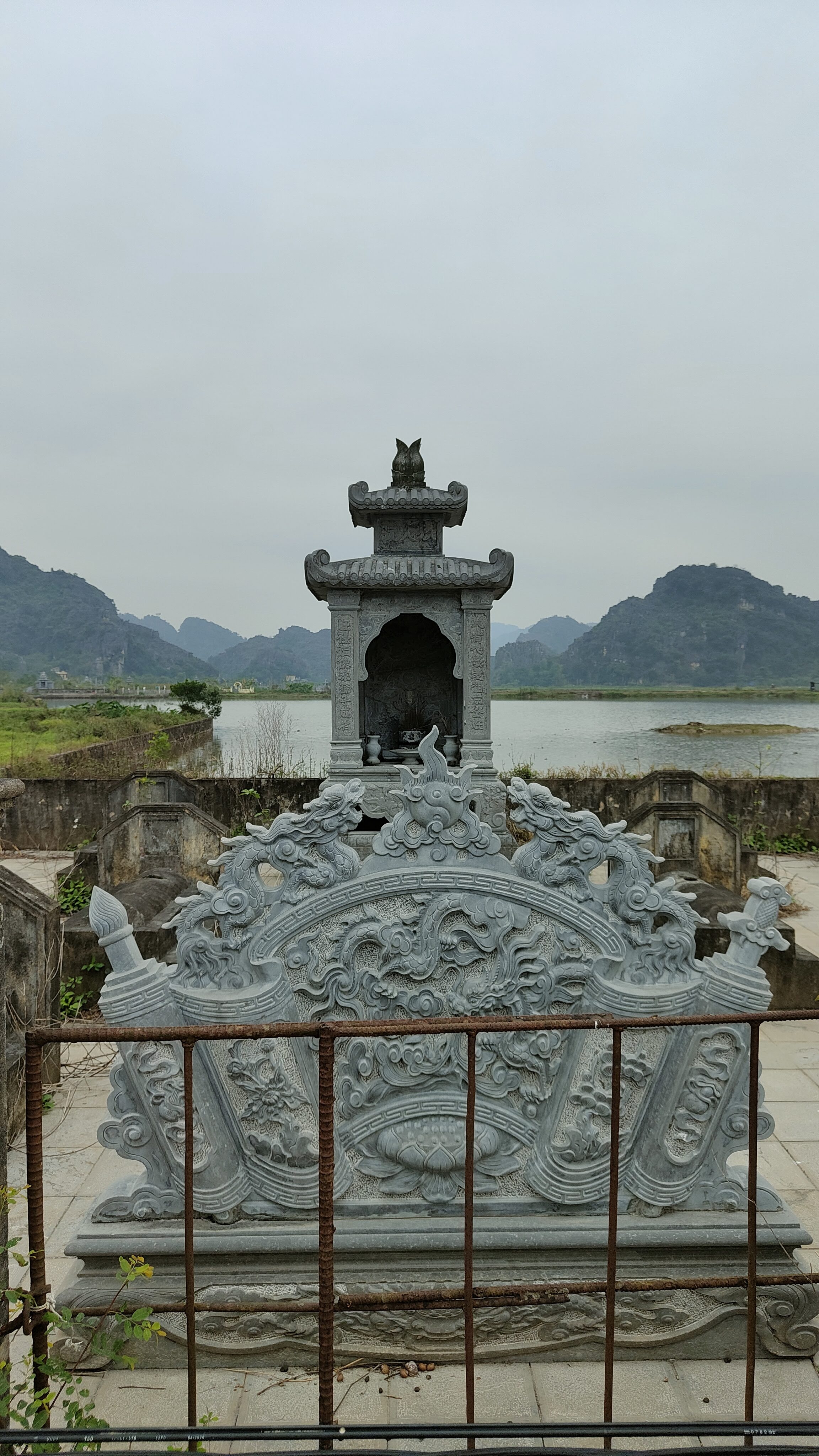 Dans les alentours de Tam Coc